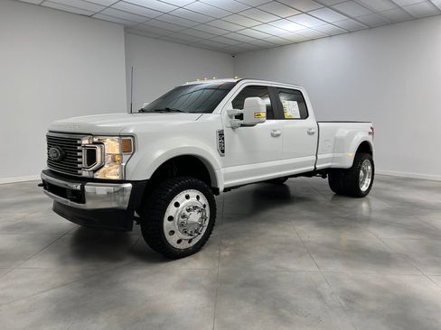 Used 2022 Ford F450 XL w/ STX Appearance Package image 3