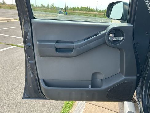 Used 2012 Nissan Xterra S w/ Value Package image 13