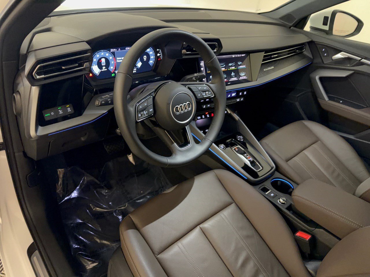 Used 2025 Audi A3 2.0T Premium w/ Convenience Package AWD/4WD image 4