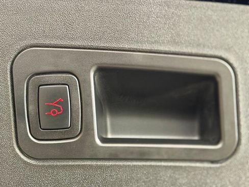 Used 2017 Tesla Model S 75D image 36