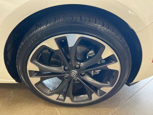 Used 2019 Buick Cascada Premium image 54