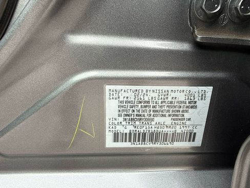 Used 2024 Nissan Sentra SV FWD image 27