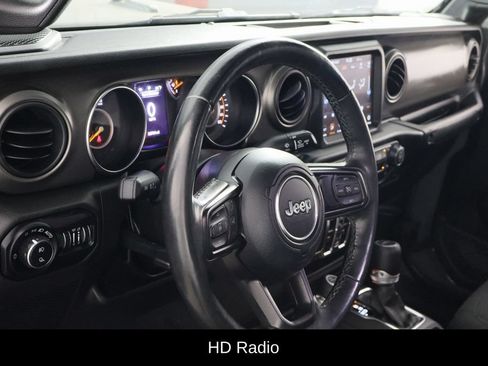 Used 2022 Jeep Gladiator Sport AWD/4WD image 17