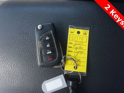 Used 2022 Toyota Camry LE AWD/4WD image 14