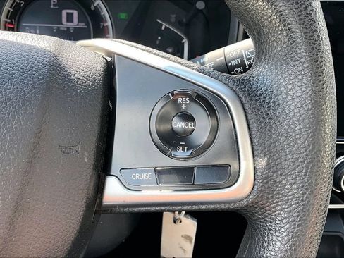 Used 2019 Honda CR-V LX image 12