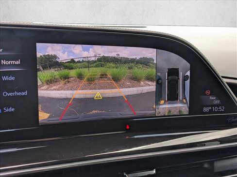 Used 2022 Cadillac Escalade Sport Platinum w/ LPO, ONYX Package AWD/4WD image 10