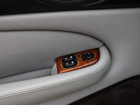 Used 2003 Jaguar XK8 2dr Convertible XK8 image 44