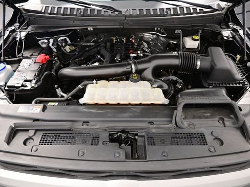 Used 2024 Ford Expedition XLT image 47