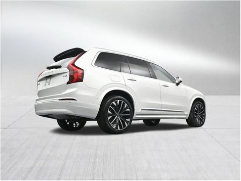 New 2026 Volvo XC90 B6 Plus w/ Protection Package Premier AWD/4WD image 25