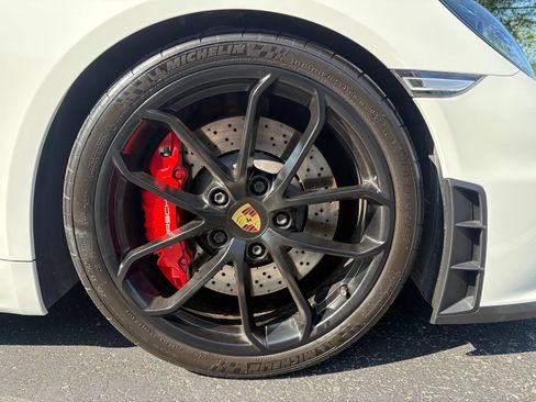 Used 2020 Porsche 718 Boxster Spyder RWD image 7