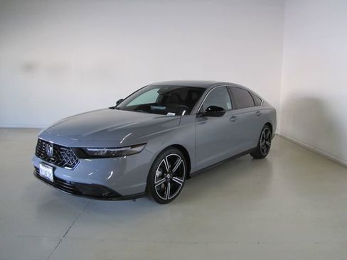 Certified 2025 Honda Accord Sport image 1