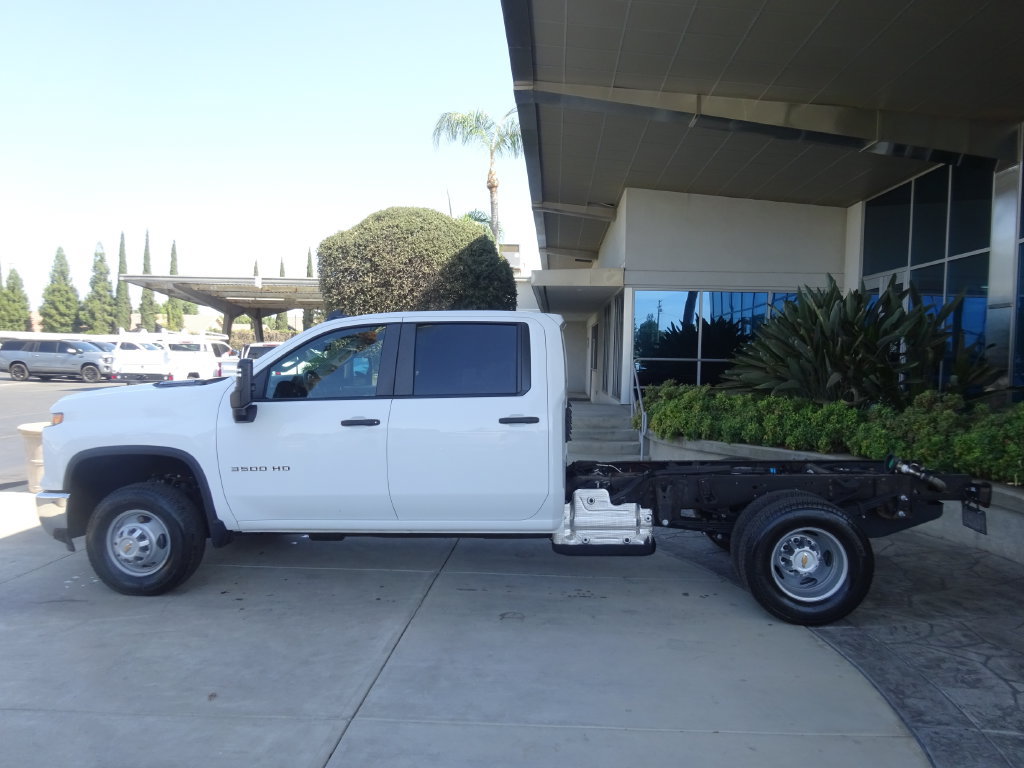 Used 2024 Chevrolet Silverado 3500 W/T w/ WT Convenience Package AWD/4WD image 4