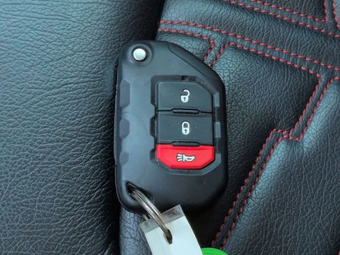 Certified 2024 Jeep Wrangler Unlimited Rubicon image 27