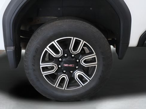 Used 2023 GMC Sierra 2500 AT4 w/ Gooseneck/5TH Wheel Package AWD/4WD image 32
