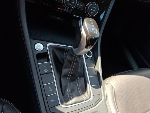 Used 2024 Volkswagen Jetta SE FWD image 27