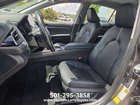 Used 2024 Toyota Camry XSE FWD image 9