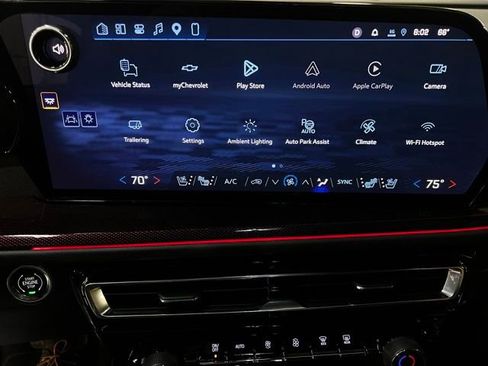 Used 2026 Chevrolet Traverse RS image 13