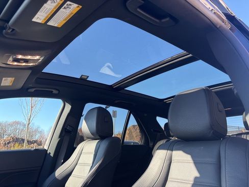 Used 2025 Mercedes-Benz GLE 350 4MATIC image 17