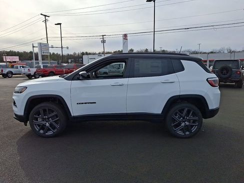 New 2026 Jeep Compass Limited w/ Sun, Sound & Navigation Group image 7