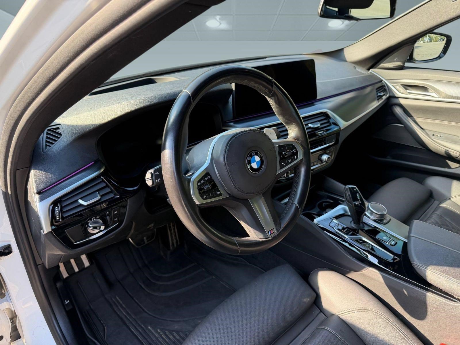Used 2021 BMW 540i w/ M Sport Package RWD image 4