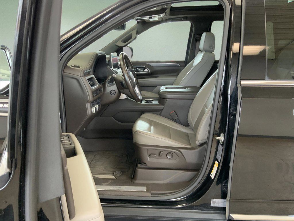 Used 2021 GMC Yukon SLT w/ SLT Luxury Plus Package AWD/4WD image 18