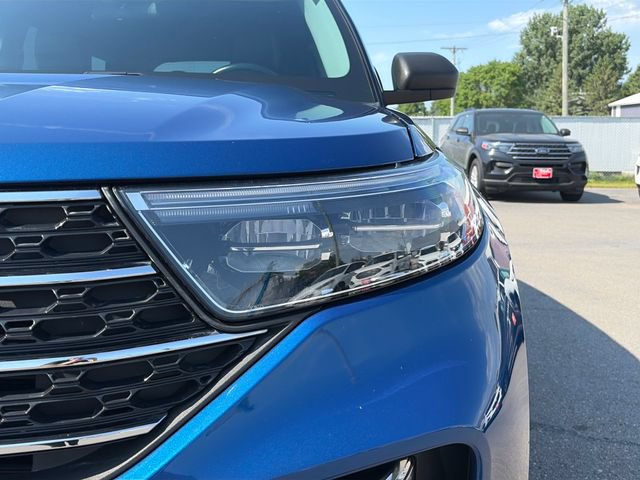 Used 2022 Ford Explorer XLT w/ Equipment Group 202A AWD/4WD image 19