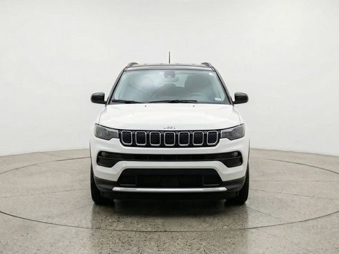 Used 2025 Jeep Compass Limited image 2