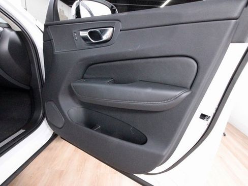 Used 2024 Volvo XC60 T8 Plus w/ Climate Package image 21