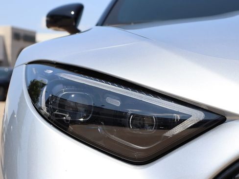 Used 2022 Mercedes-Benz SL 63 AMG Roadster image 5