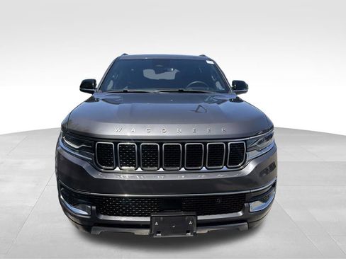 Used 2024 Jeep Wagoneer Series III AWD/4WD image 9
