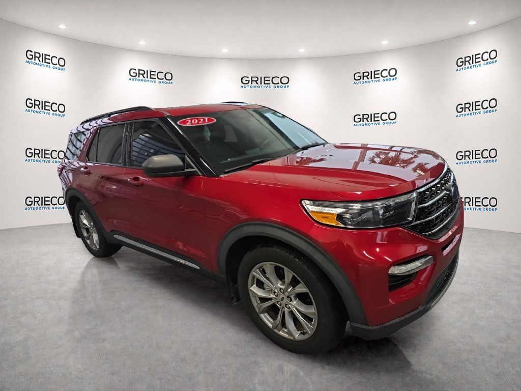Used 2021 Ford Explorer XLT w/ Equipment Group 202A RWD image 1