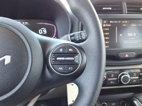 Used 2025 Kia Soul S FWD image 20