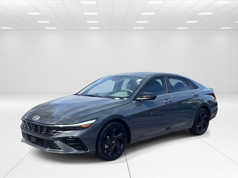 New 2026 Hyundai Elantra SEL Sport w/ Cargo Package image 3