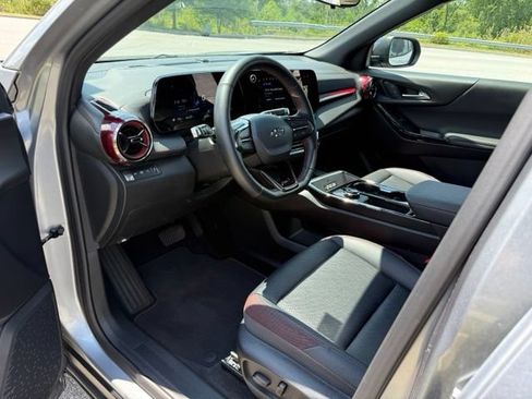 Used 2025 Chevrolet Equinox RS w/ Safety and Technology Package AWD/4WD image 27