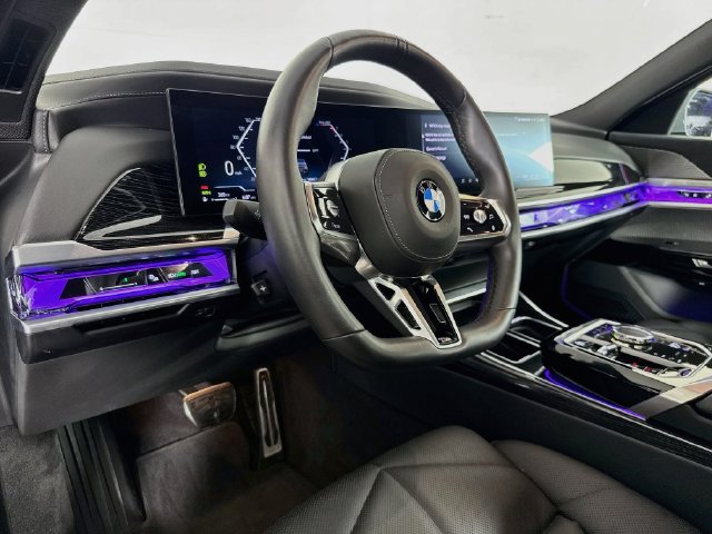 Used 2026 BMW 740i RWD image 20
