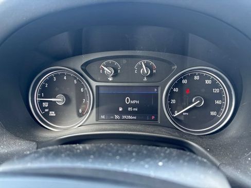 Used 2023 Buick Enclave Essence w/ Experience Buick Package FWD image 12