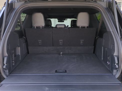 Used 2026 Ford Expedition Max Platinum w/ Stealth Appearance Package AWD/4WD image 16