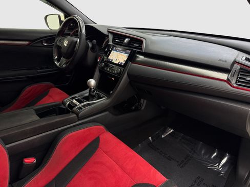 Used 2018 Honda Civic Type R image 41