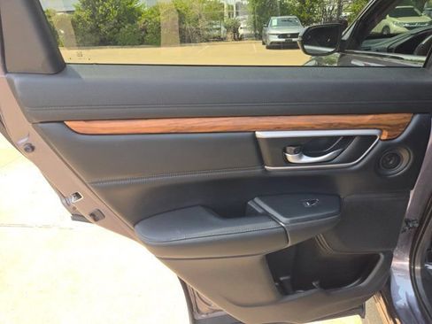 Used 2020 Honda CR-V Touring image 12