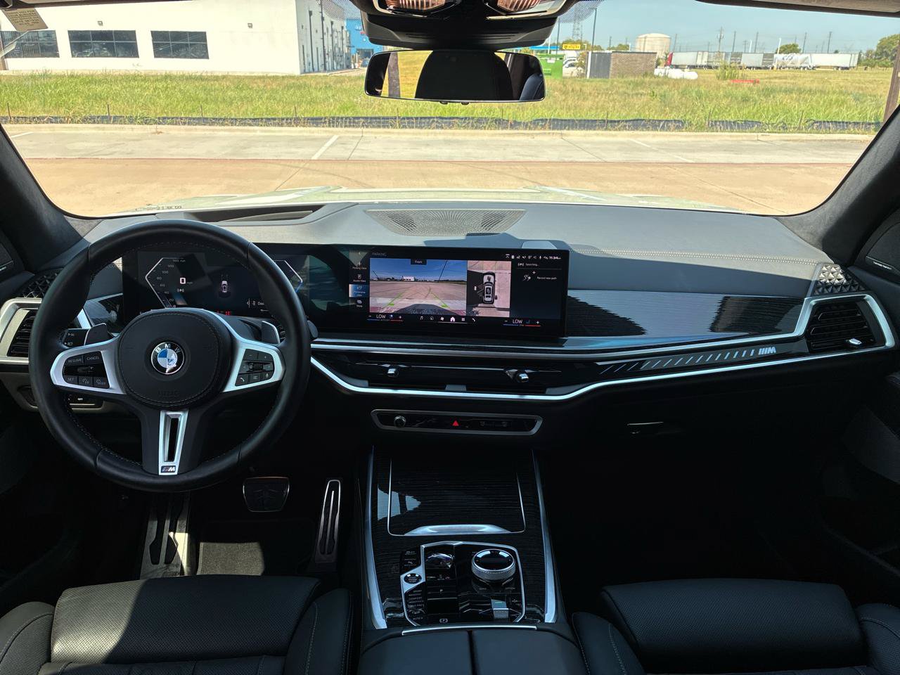 Used 2025 BMW X7 M60i w/ Executive Package AWD/4WD image 40