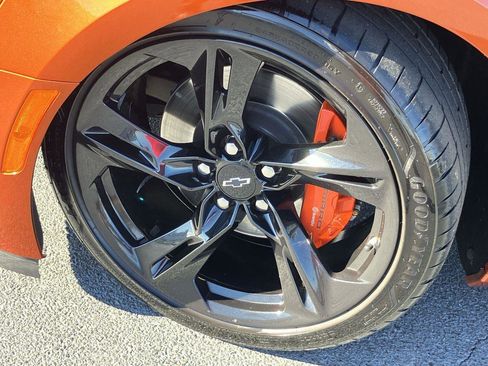 Used 2022 Chevrolet Camaro SS image 9