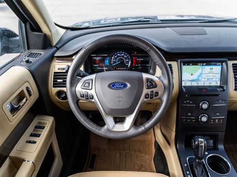 Certified 2018 Ford Flex SEL w/ Equipment Group 202A FWD image 35