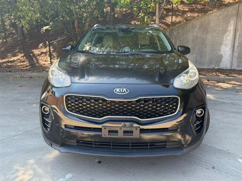 Used 2017 Kia Sportage EX FWD image 2