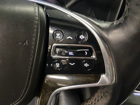 Used 2020 Cadillac Escalade ESV Platinum w/ Escalade Sport Edition image 20