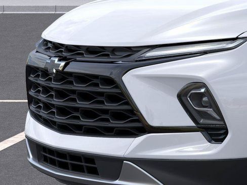 New 2026 Chevrolet Blazer LT w/ Midnight/Sport Edition AWD/4WD image 25