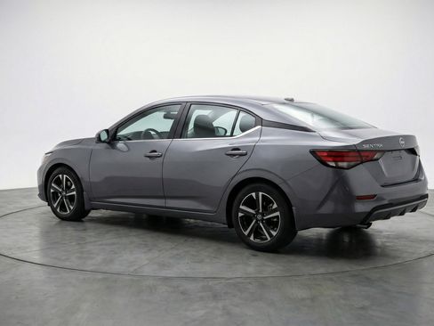 Used 2025 Nissan Sentra SV FWD image 6