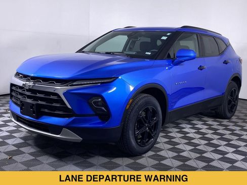 Certified 2024 Chevrolet Blazer LT w/ Convenience Package FWD image 32