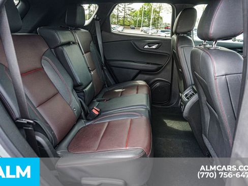 Used 2025 Chevrolet Blazer RS FWD image 25