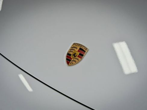 Used 2023 Porsche 911 Carrera image 8
