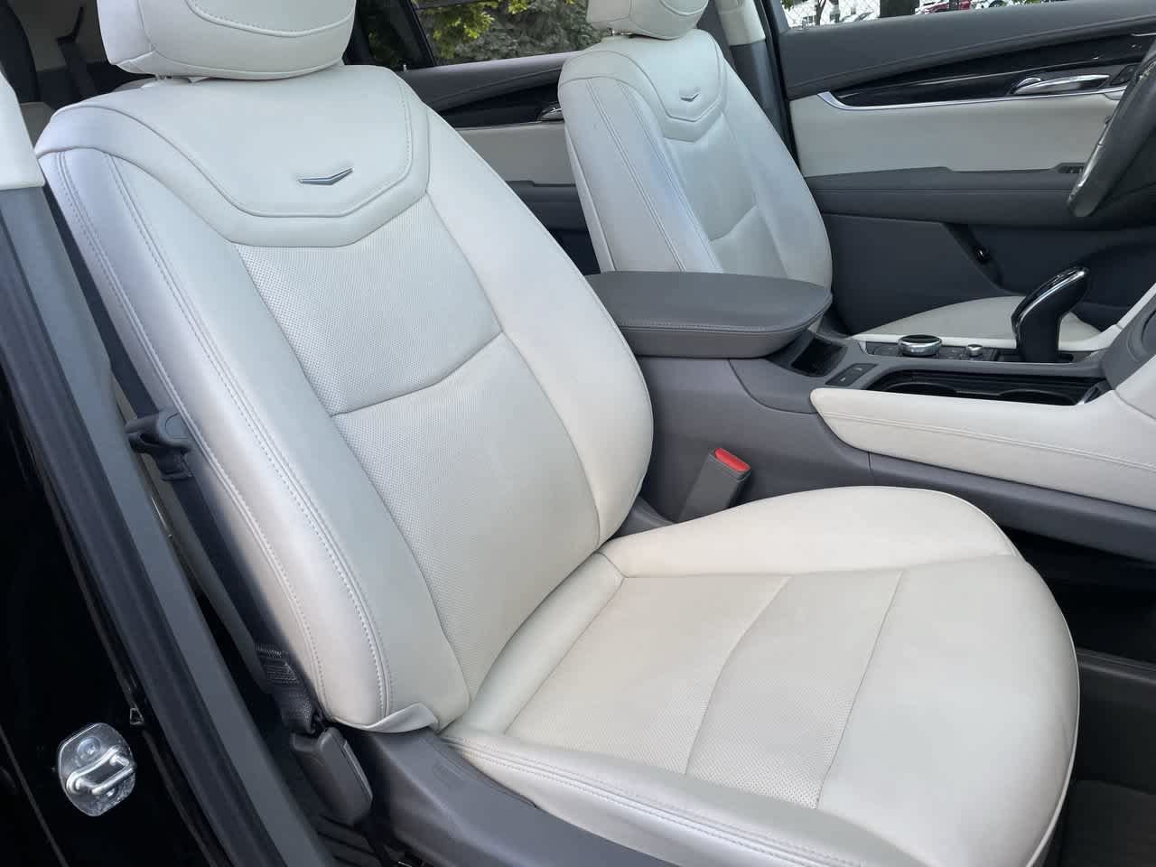 Certified 2024 Cadillac XT6 Premium Luxury w/ Technology Package AWD/4WD image 14